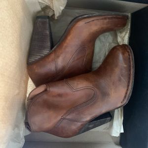 Frye Leslie Artisan Short Boots-Size 7.5